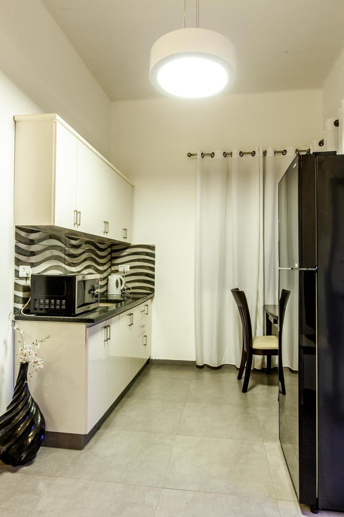 Sunset Beach Apartments Tel Aviv Exterior photo