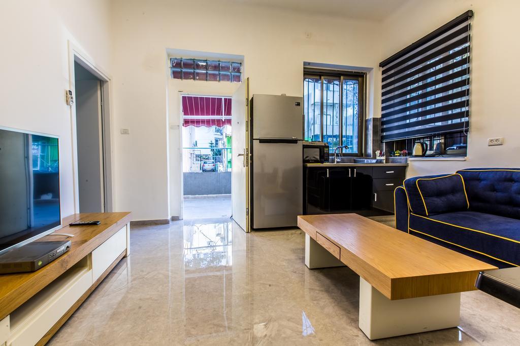 Sunset Beach Apartments Tel Aviv Exterior photo