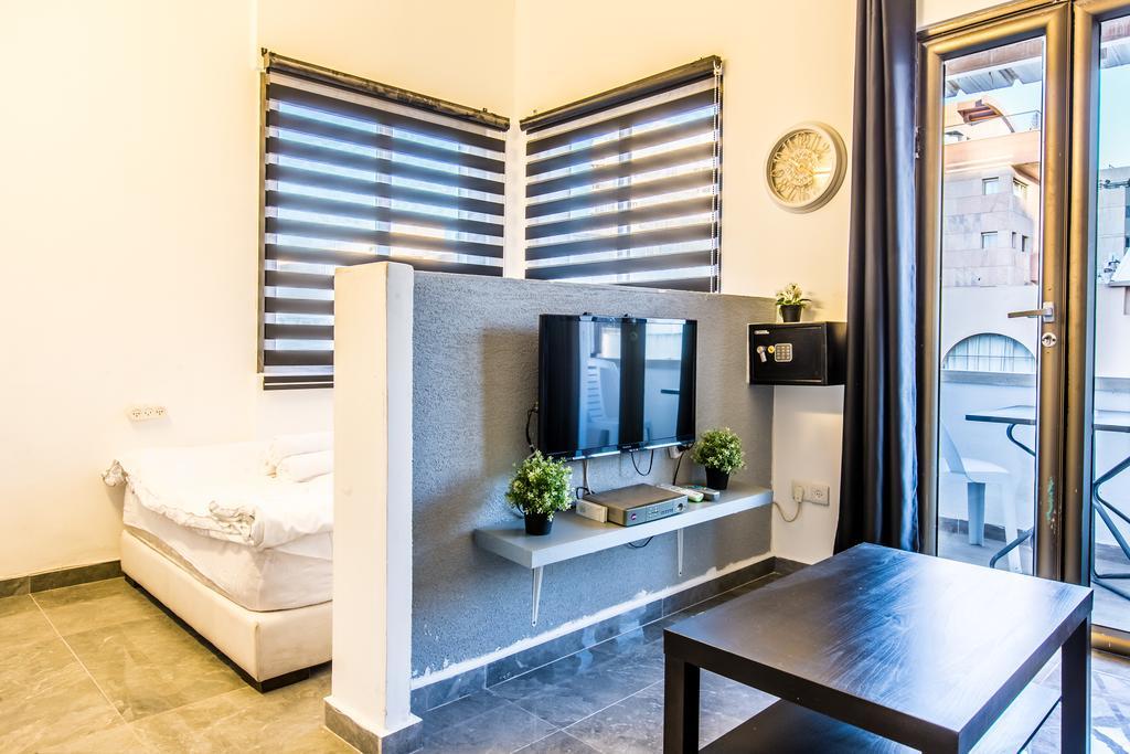 Sunset Beach Apartments Tel Aviv Exterior photo